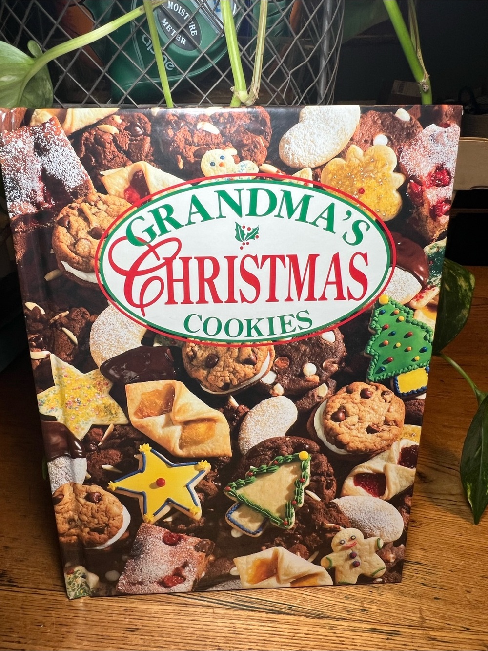 Grandma's Christmas Cookies Cookbook - Great Condition